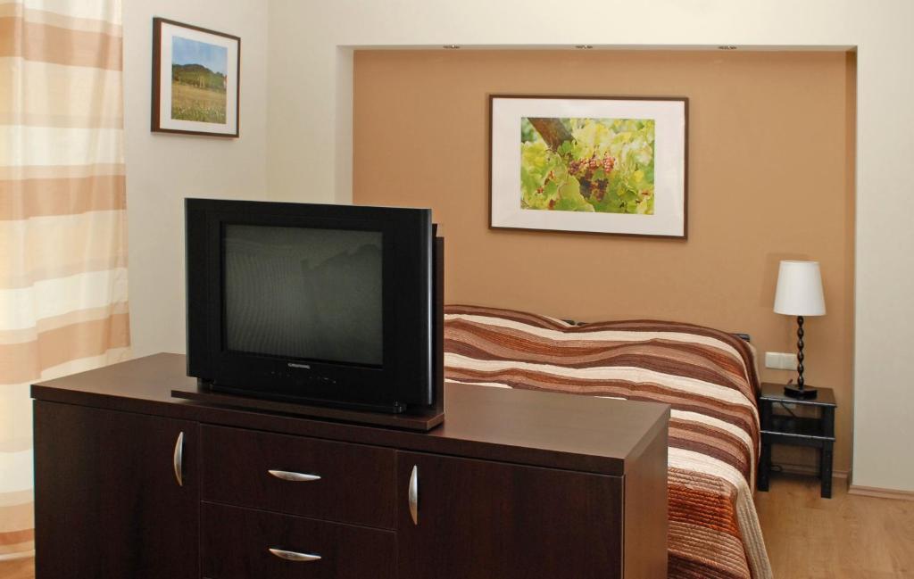 Fuerjes Villa Panzio Balatonfured Room photo